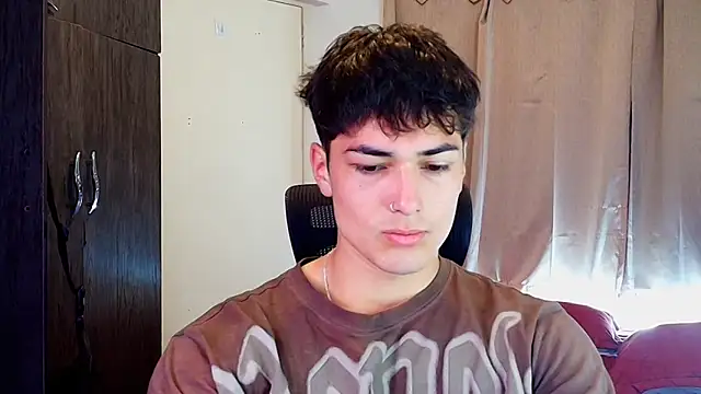 Snapshot of jimmy_class chatting on 11/10/25, 02:38 jimmy class online show from 11/10/25, 02:38