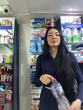 Snapshot of roouse chatting on 01/27/25, 12:12 roouse online show from 01/27/25, 12:12