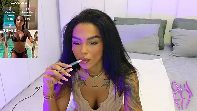 Snapshot of KimiBrown chatting on 02/11/25, 10:37 KimiBrown online show from 02/11/25, 10:37