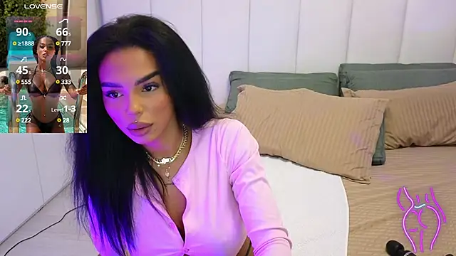 Snapshot of KimiBrown chatting on 03/10/25, 04:17 KimiBrown online show from 03/10/25, 04:17
