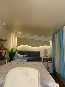 Snapshot of _caroline69 chatting on 11/14/25, 01:59 caroline69 online show from 11/14/25, 01:59