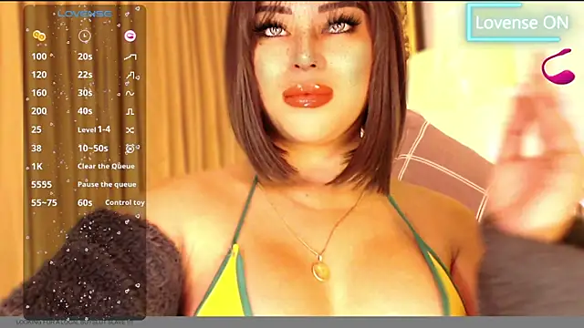 Snapshot of Thalia_Cambridge chatting on 02/04/25, 09:10 Thalia Cambridge online show from 02/04/25, 09:10