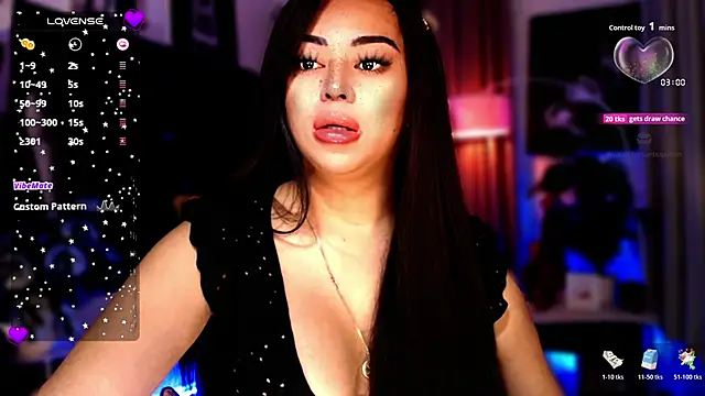 Snapshot of Thalia_Cambridge chatting on 11/07/25, 10:10 Thalia Cambridge online show from 11/07/25, 10:10