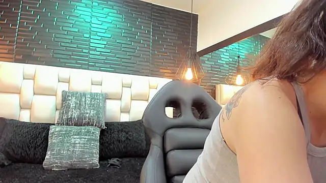 Snapshot of Salo_Heaven chatting on 02/08/25, 01:44 Salo Heaven online show from 02/08/25, 01:44