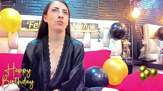 Snapshot of Salo_Heaven chatting on 03/10/25, 05:29 Salo Heaven online show from 03/10/25, 05:29