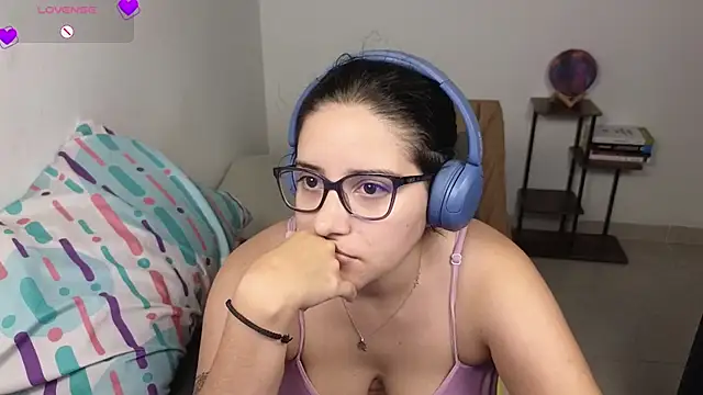 blue  moon  online show from 02/15/26, 07:51