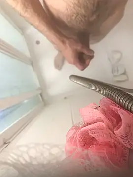 Snapshot of Dani_el82@xh chatting on 12/06/24, 06:28 Dani el82xh online show from 12/06/24, 06:28