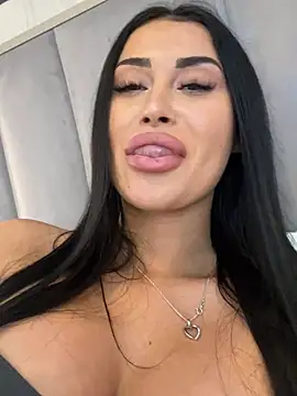 EmyLaveau online show from 02/26/25, 06:15