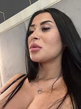 EmyLaveau online show from 02/26/25, 12:25