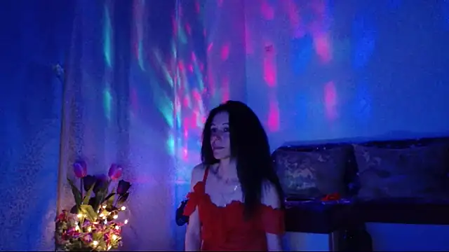 Snapshot of ElysaSun chatting on 03/15/25, 10:00 ElysaSun online show from 03/15/25, 10:00