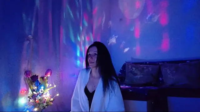 Snapshot of ElysaSun chatting on 03/23/25, 12:47 ElysaSun online show from 03/23/25, 12:47