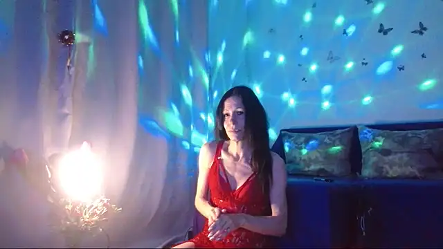 Snapshot of ElysaSun chatting on 02/01/26, 06:39 ElysaSun online show from 02/01/26, 06:39