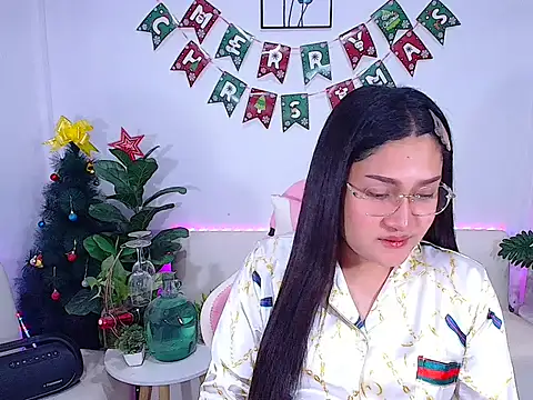 Snapshot of plysaithailand chatting on 01/06/26, 02:10 plysaithailand online show from 01/06/26, 02:10