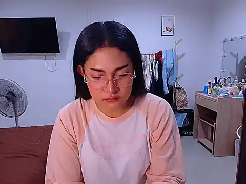 Snapshot of plysaithailand chatting on 02/21/26, 08:15 plysaithailand online show from 02/21/26, 08:15