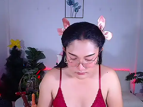 Snapshot of plysaithailand chatting on 05/21/26, 06:42 plysaithailand online show from 05/21/26, 06:42