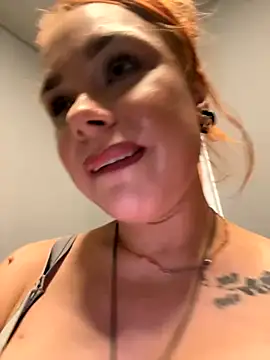 Snapshot of PennyPrincess chatting on 11/29/25, 01:47 PennyPrincess online show from 11/29/25, 01:47