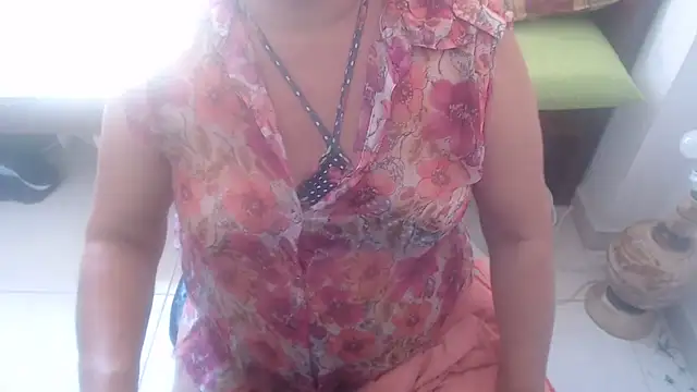 selenax2023 online show from 01/12/25, 06:16