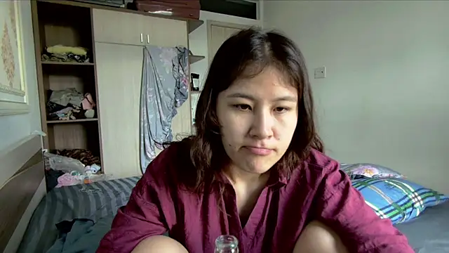 Riz girl online show from 07/27/26, 10:00