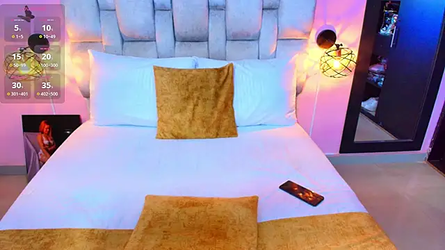 Snapshot of yulina_xue chatting on 11/19/25, 09:26 yulina xue online show from 11/19/25, 09:26