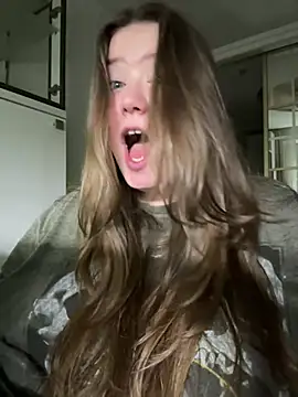 remirann  online show from 12/19/24, 07:51