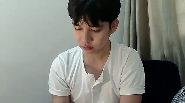 Snapshot of alfonsoasiancutie chatting on 12/24/24, 03:16 alfonsoasiancutie online show from 12/24/24, 03:16