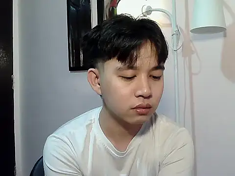 Snapshot of alfonsoasiancutie chatting on 12/14/25, 10:20 alfonsoasiancutie online show from 12/14/25, 10:20