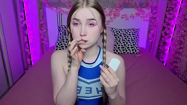 LilyStarlight online show from 05/10/26, 03:12