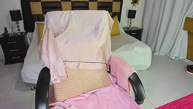 BarbieKano online show from 11/17/25, 10:48