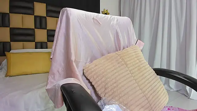 BarbieKano online show from 11/30/25, 11:09