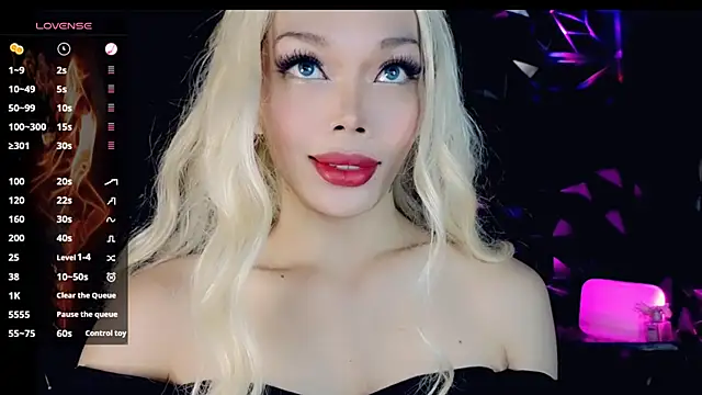 Snapshot of sugar_bbyxx chatting on 10/16/25, 05:19 sugar bbyxx online show from 10/16/25, 05:19