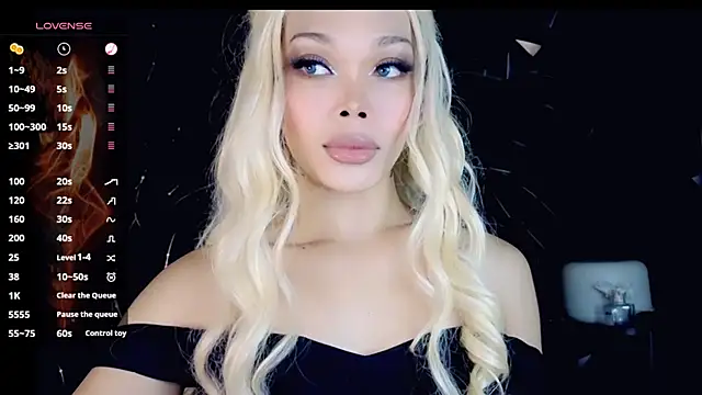 Snapshot of sugar_bbyxx chatting on 11/15/25, 04:32 sugar bbyxx online show from 11/15/25, 04:32