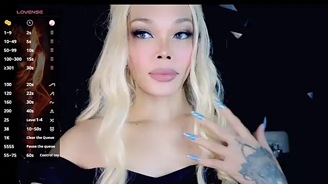 Snapshot of sugar_bbyxx chatting on 11/22/25, 06:12 sugar bbyxx online show from 11/22/25, 06:12