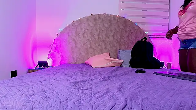  ebony-queen  online show from 11/29/25, 11:57