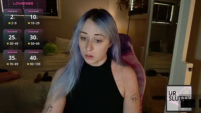 ursluttygf online show from 05/19/26, 03:18
