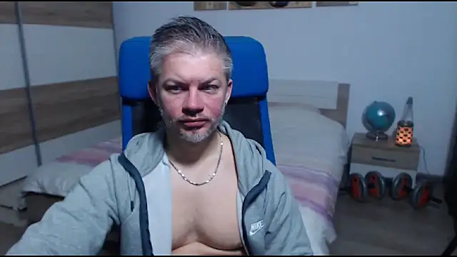 RobbyShawz online show from 11/25/25, 06:02