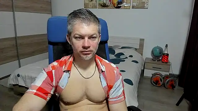 Snapshot of RobbyShawz chatting on 02/19/26, 04:52 RobbyShawz online show from 02/19/26, 04:52