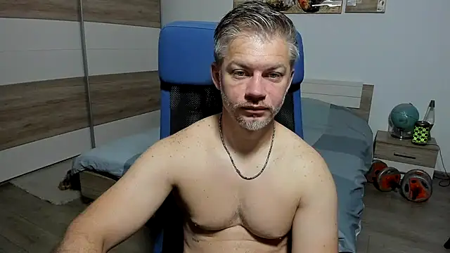 Snapshot of RobbyShawz chatting on 06/12/26, 04:55 RobbyShawz online show from 06/12/26, 04:55