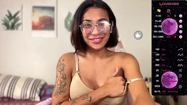 Alaia Pope online show from 02/04/25, 04:18