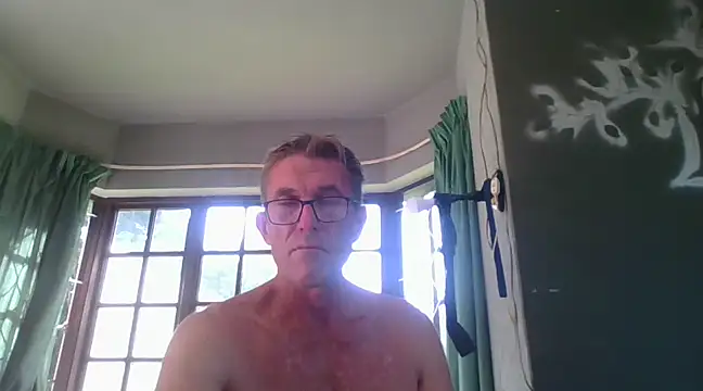 Snapshot of xykenrah@xh chatting on 03/21/25, 01:23 xykenrahxh online show from 03/21/25, 01:23