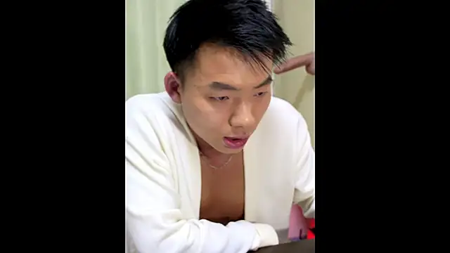 Snapshot of asiahot_liam chatting on 01/23/25, 10:54 asiahot liam online show from 01/23/25, 10:54