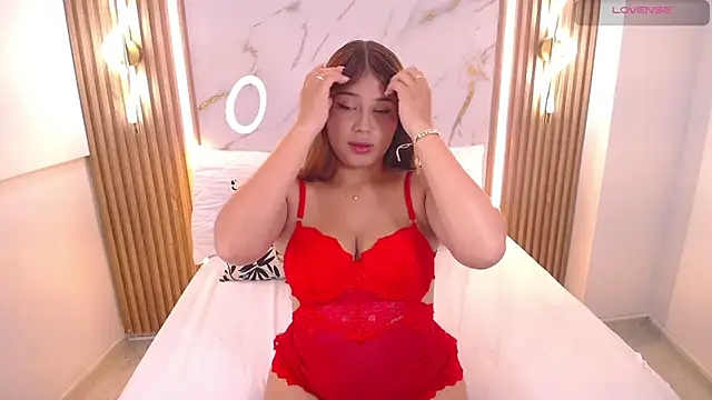 Snapshot of Anthonela_love_ chatting on 04/23/26, 07:16 Anthonela love online show from 04/23/26, 07:16