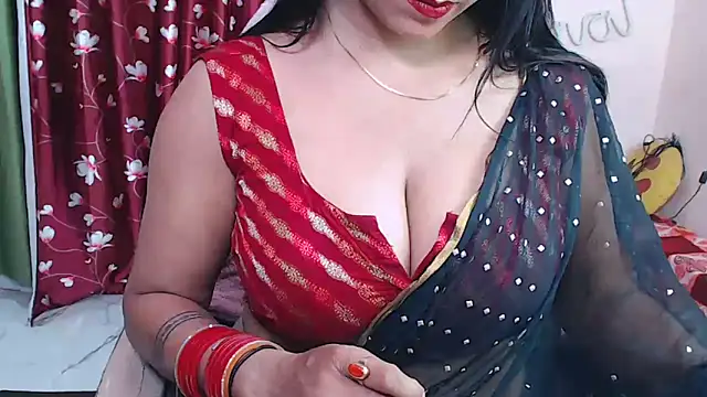 Snapshot of Naiaa-mylove chatting on 02/23/26, 06:33 Naiaa-mylove online show from 02/23/26, 06:33