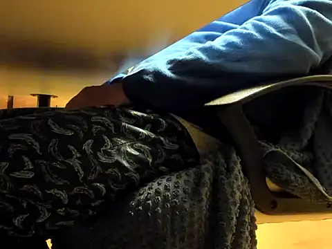 leccaleccafiga online show from 11/11/25, 04:29