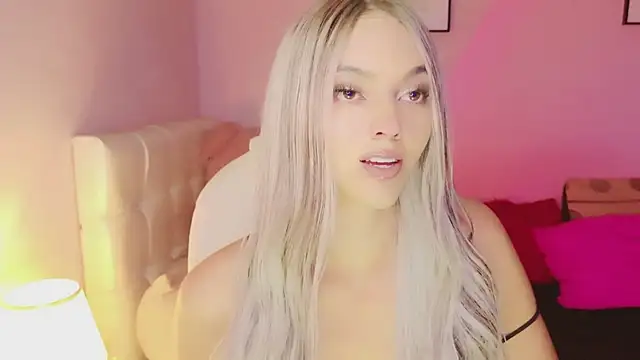 Snapshot of EvaEvangeline chatting on 10/26/25, 06:08 EvaEvangeline online show from 10/26/25, 06:08