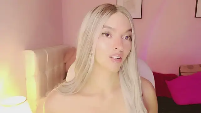 Snapshot of EvaEvangeline chatting on 11/23/25, 05:40 EvaEvangeline online show from 11/23/25, 05:40