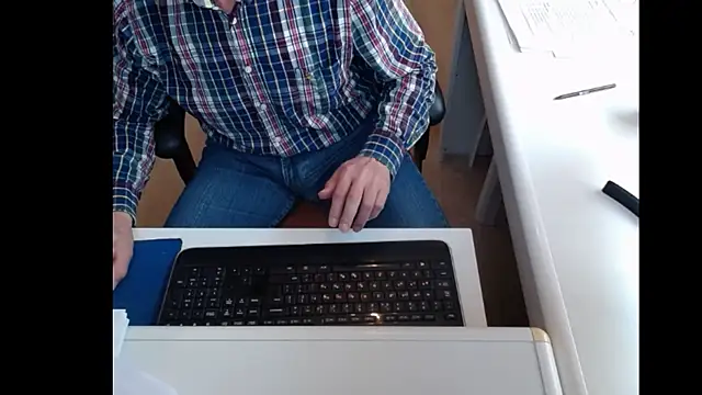 dutchpornking online show from 02/14/25, 10:59