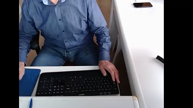 dutchpornking online show from 10/15/25, 07:19