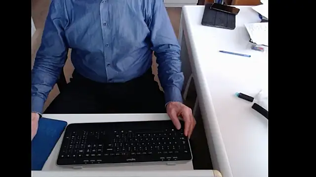 dutchpornking online show from 11/24/25, 08:03