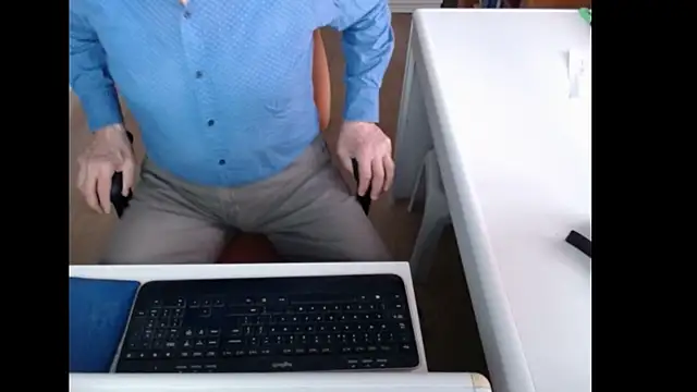 dutchpornking online show from 12/17/25, 09:04