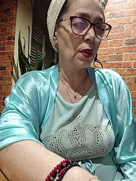 Chriss Tinaa online show from 04/04/26, 03:27